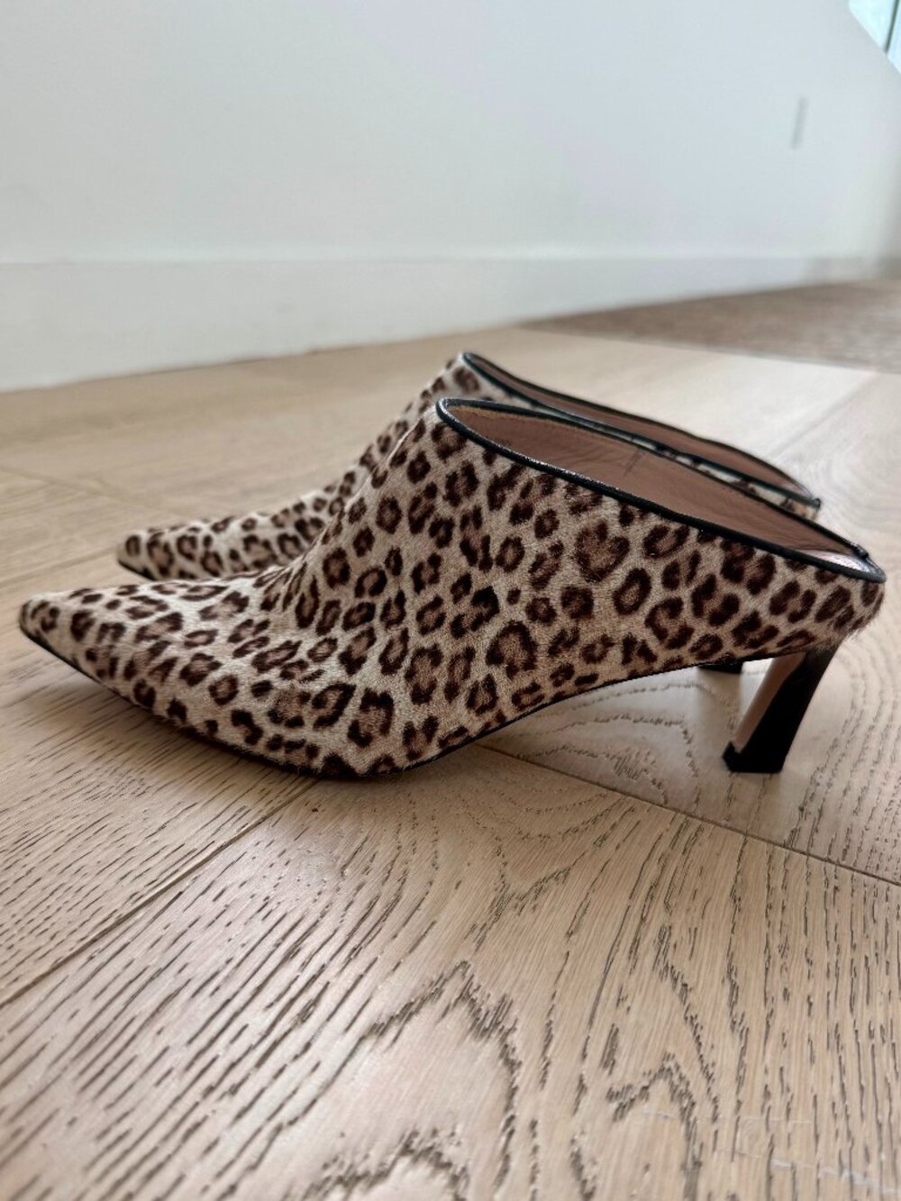 Stuart Weitzman Ponyhair Animal Print Mules Size 6.5